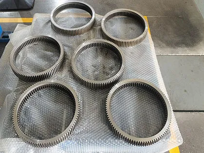 Внутренняя передача со сквозными отверстиями