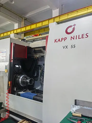 Германия, KAPP NILES VX 55: высокоточная патронная шлифовка дисковых и ступичных шестерён